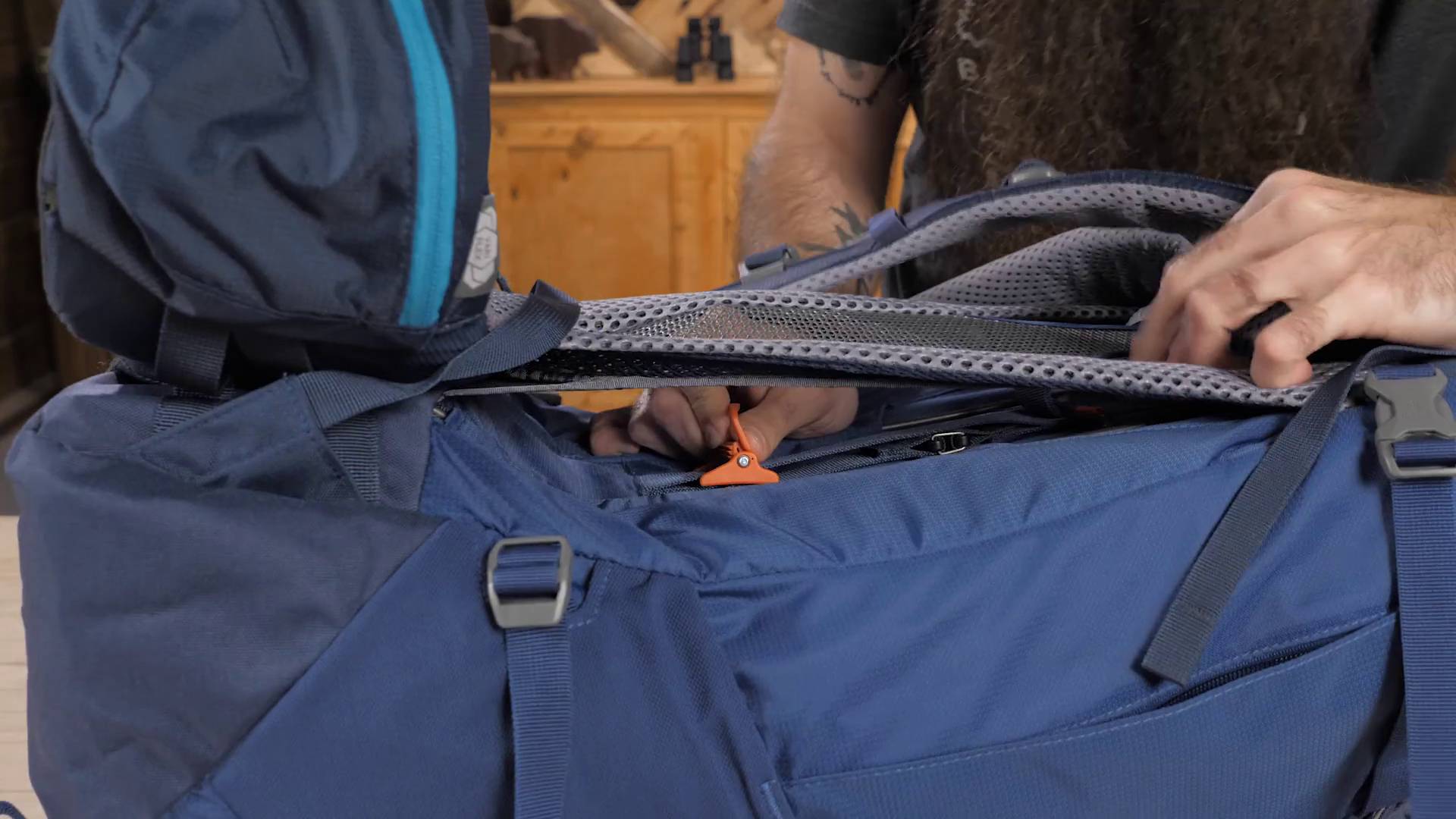 How to Adjust the Deuter Futura Vario 50 + 10 Backpack Video